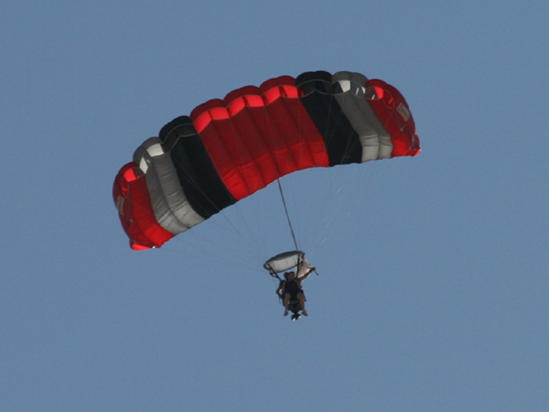 SkyDive_1670-c.jpg