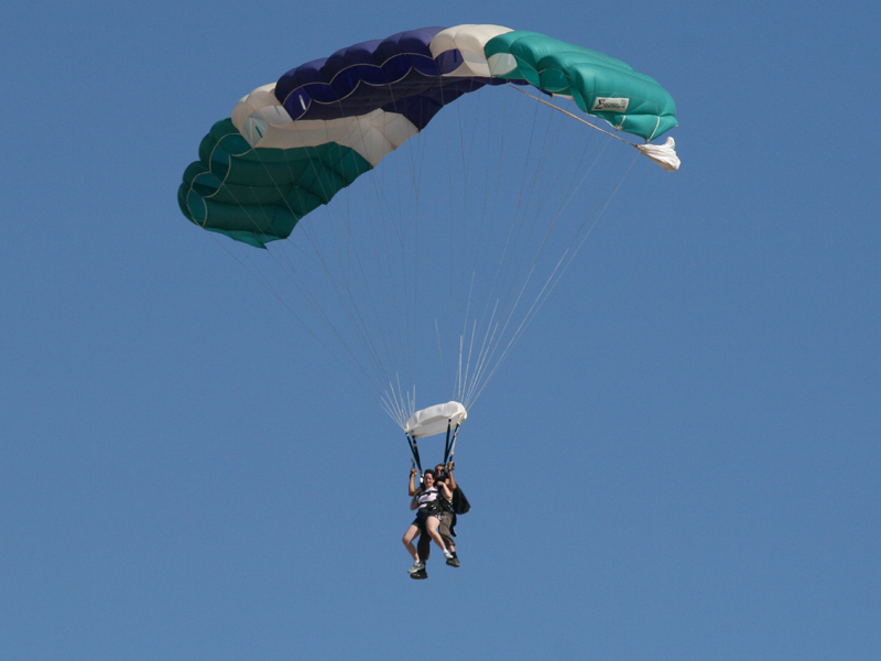 SkyDive_1685-c.jpg